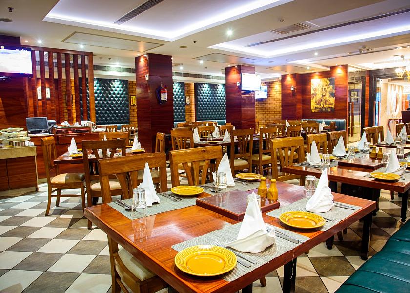 Uttar Pradesh Noida Food & Dining