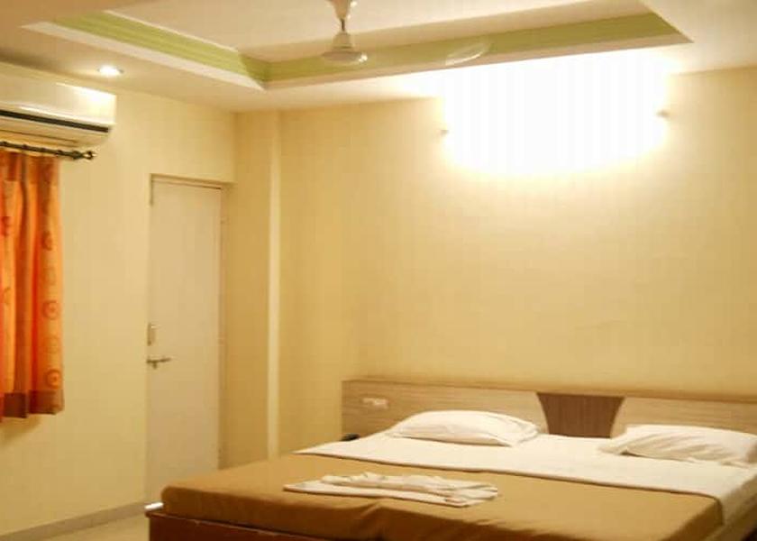 Gujarat Mundra bedroom