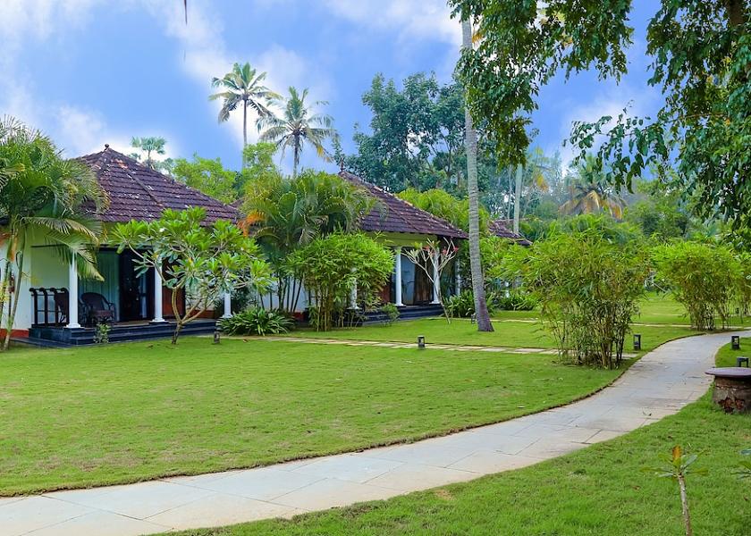Kerala Mararikulam Garden