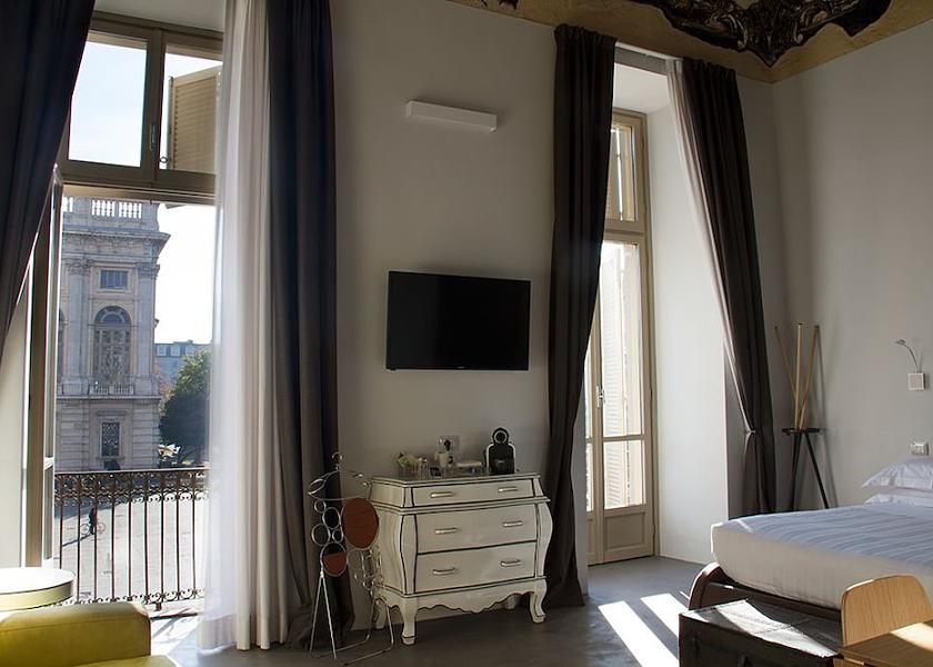 Piedmont Turin Room