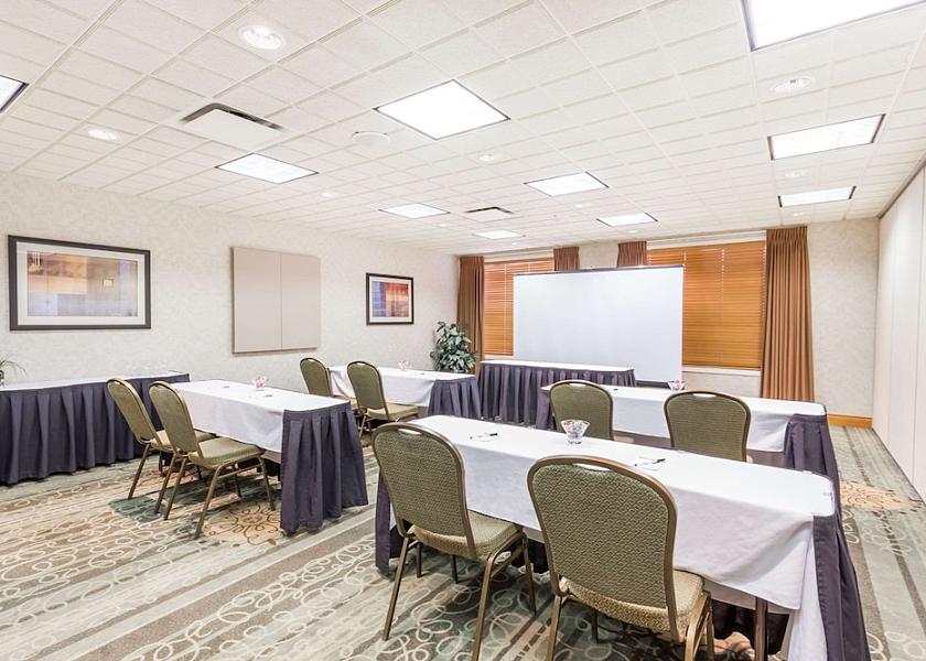 Alberta Calgary Meeting Room