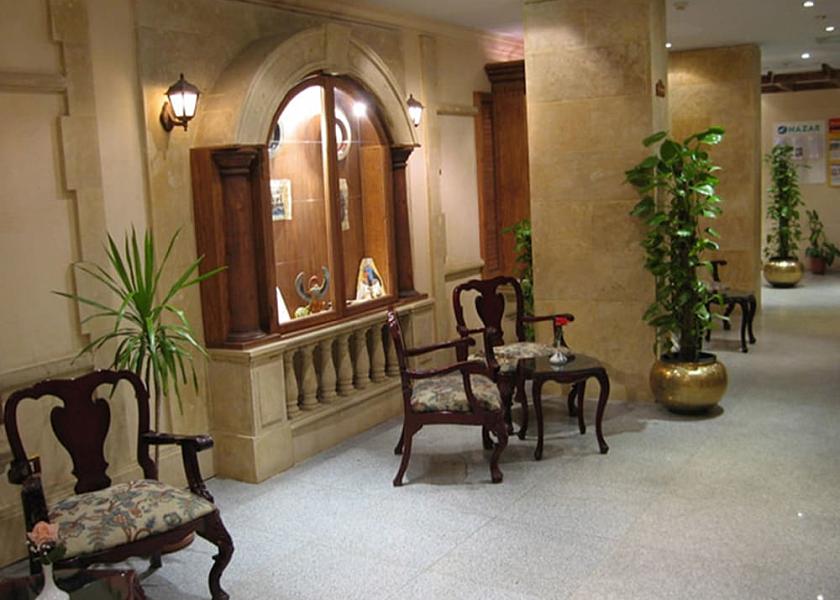  Luxor Lobby