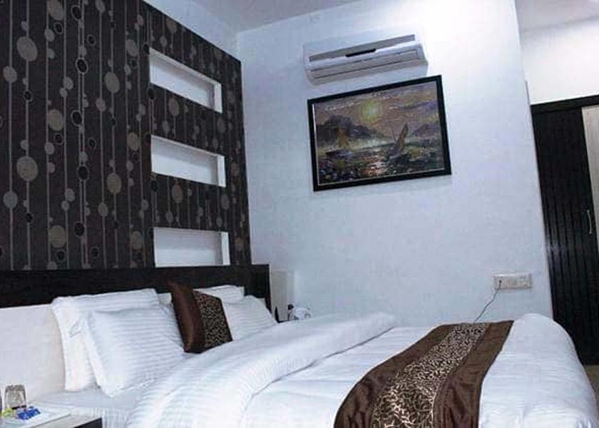 Haryana Rohtak suite room