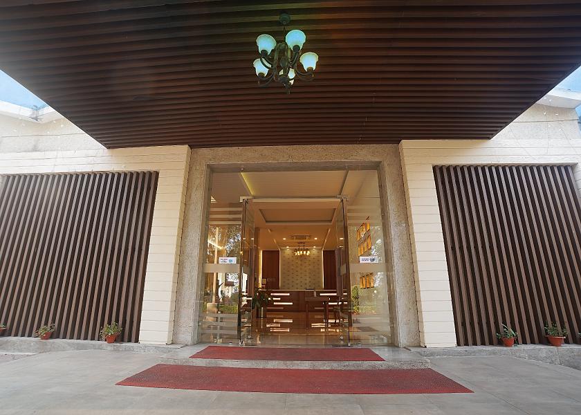 Madhya Pradesh Khajuraho Hotel Exterior