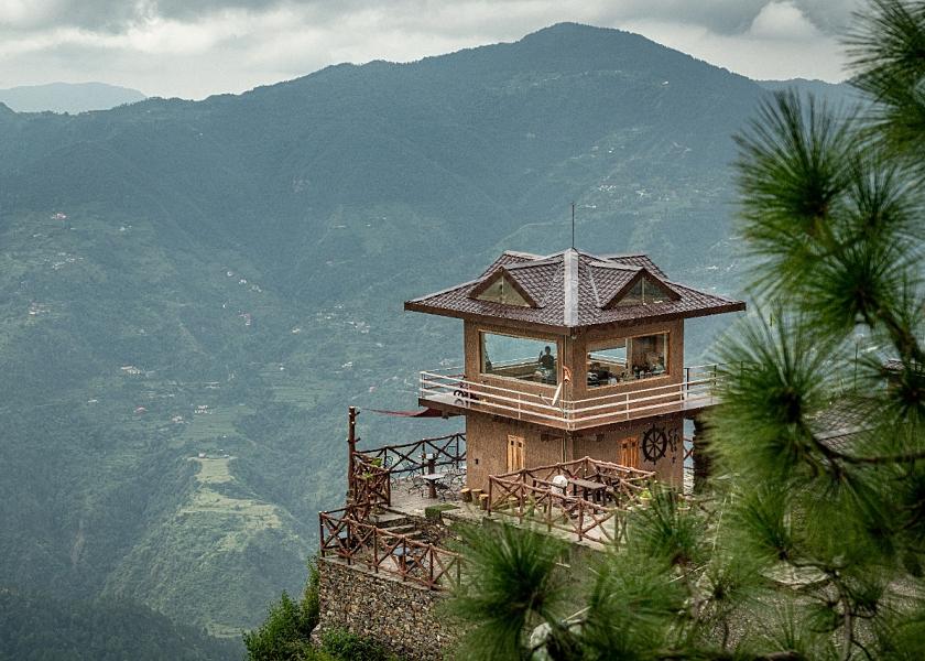 Himachal Pradesh Chail Hotel View
