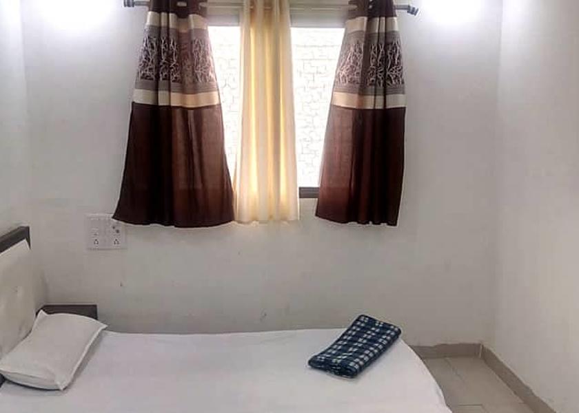 Chhattisgarh Bhilai Standard Air Cooled Room