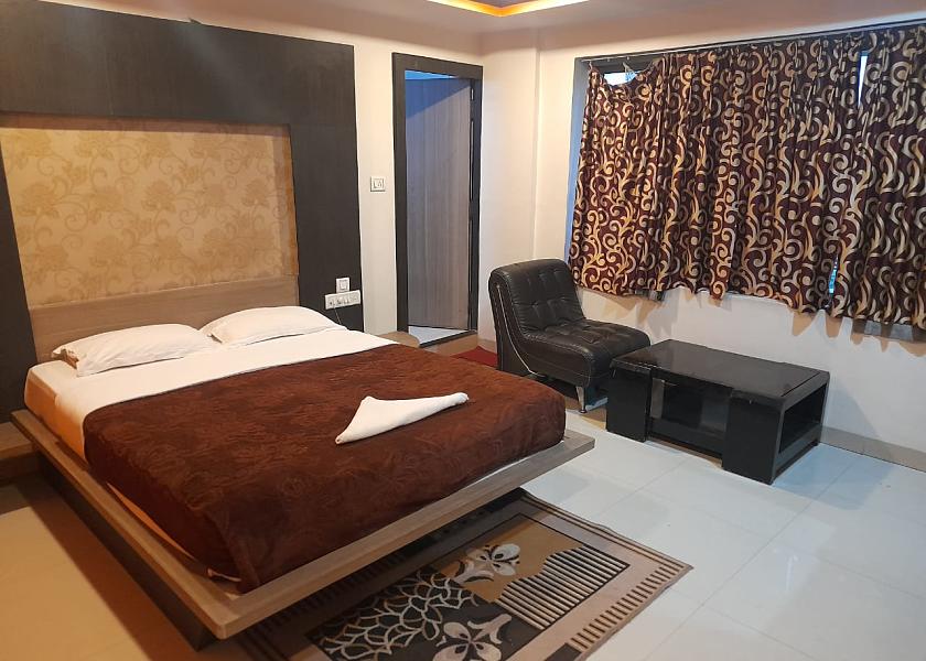 Jharkhand Dhanbad Deluxe Room