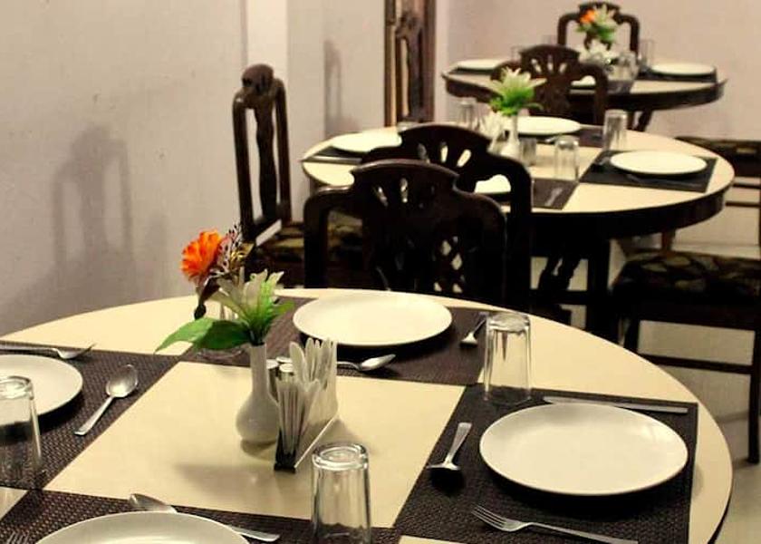 Uttar Pradesh Azamgarh Food & Dining