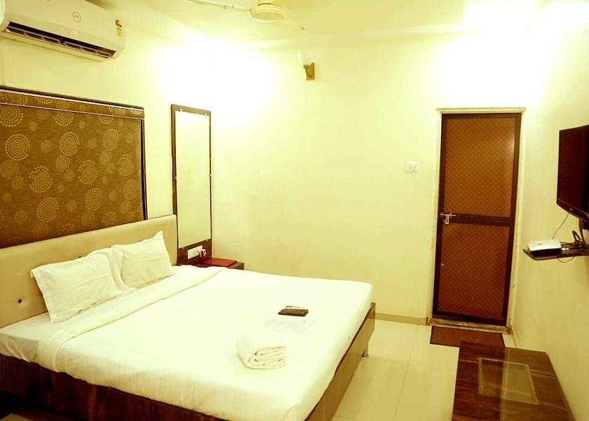 Gujarat Vapi Room
