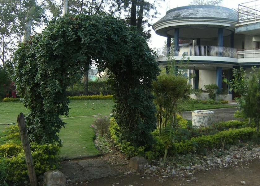 Madhya Pradesh Pachmarhi garden area