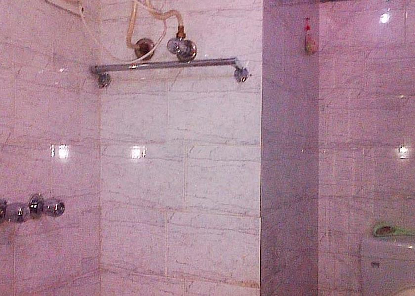 Uttarakhand Dhanaulti bathroom