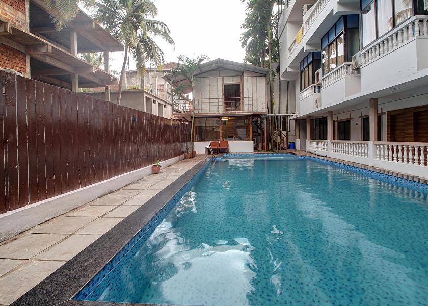 Goa Candolim Pool