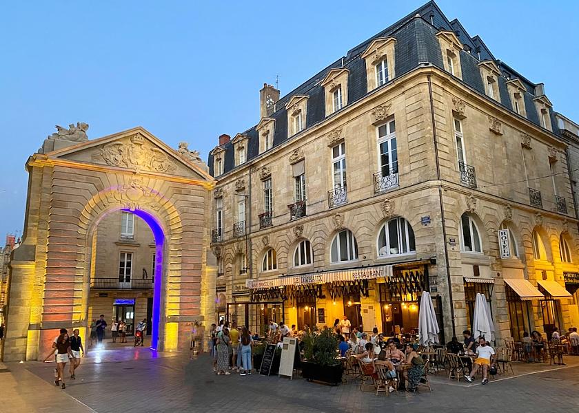 Nouvelle-Aquitaine Bordeaux Facade