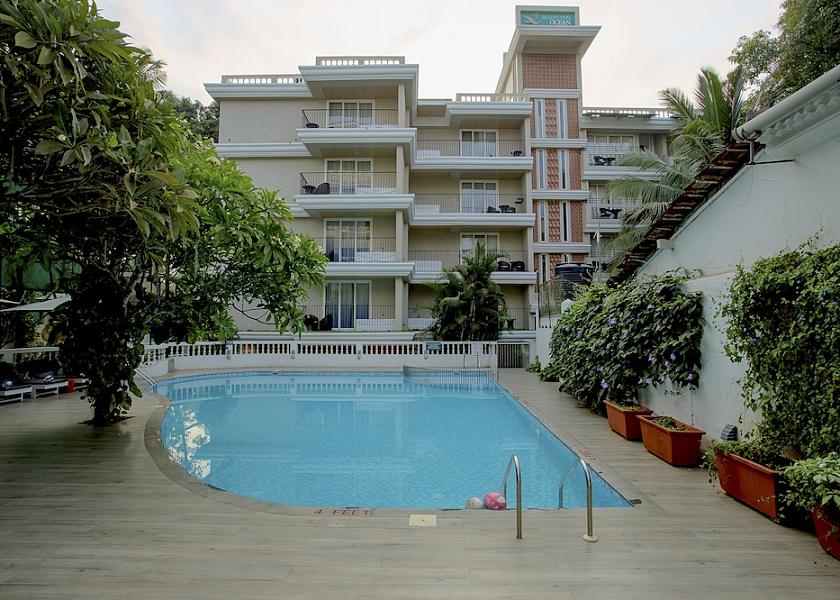 Goa Calangute Pool