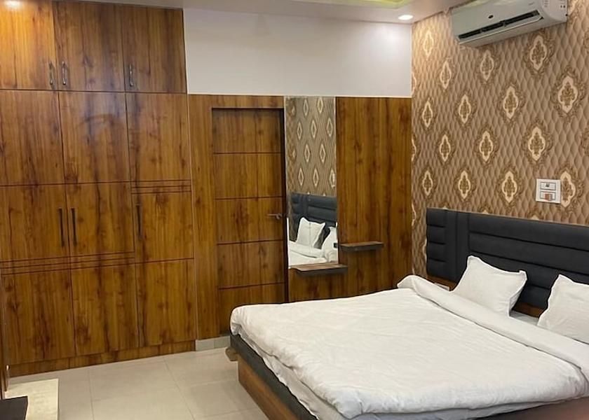 Haryana Rohtak Room