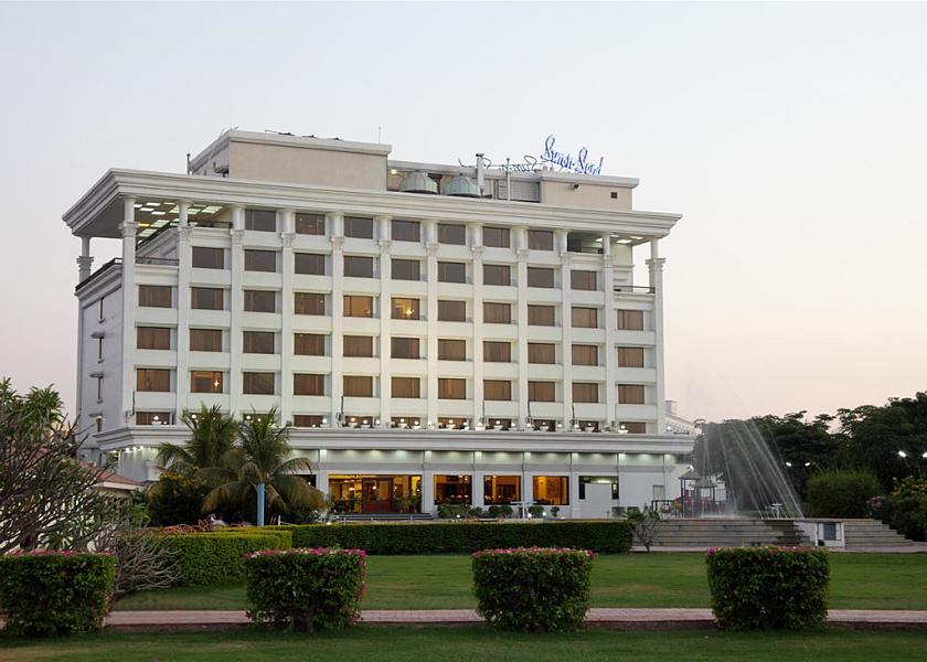 Maharashtra Shirdi Hotel Exterior