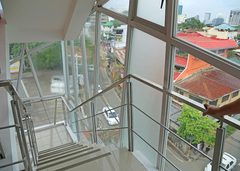  Cebu Staircase