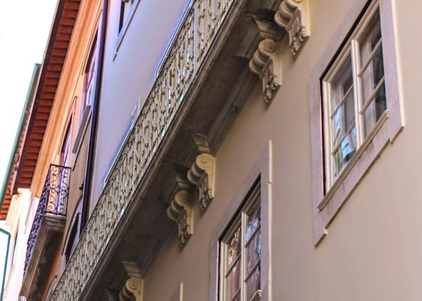 Centro Coimbra Facade