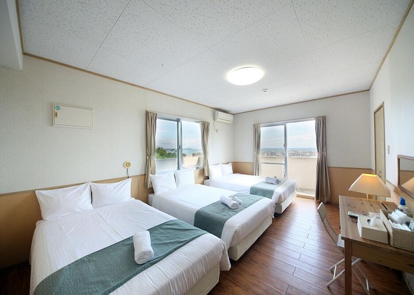  Okinawa Room