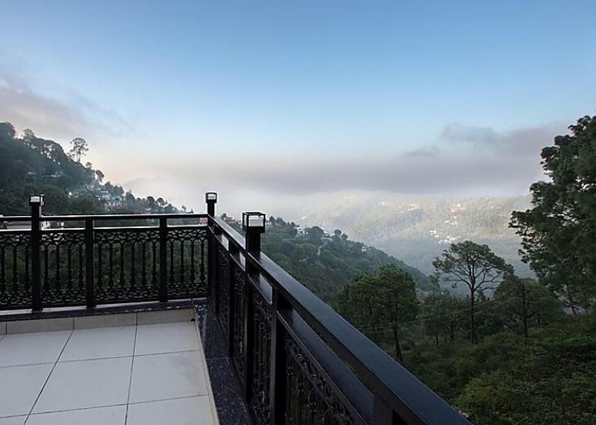 Himachal Pradesh Kasauli Hotel View