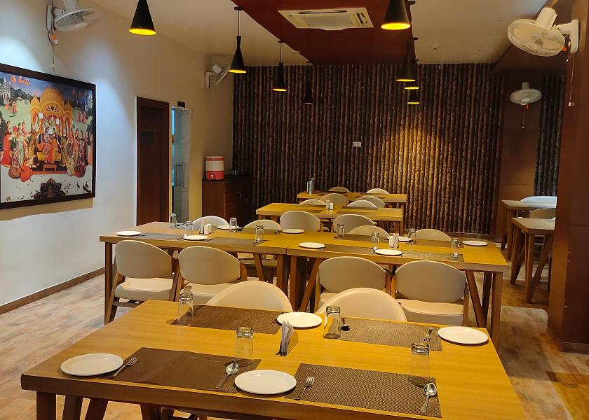 Gujarat Vadodara Food & Dining