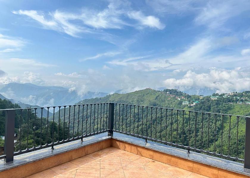 Uttarakhand Mussoorie balcony/terrace