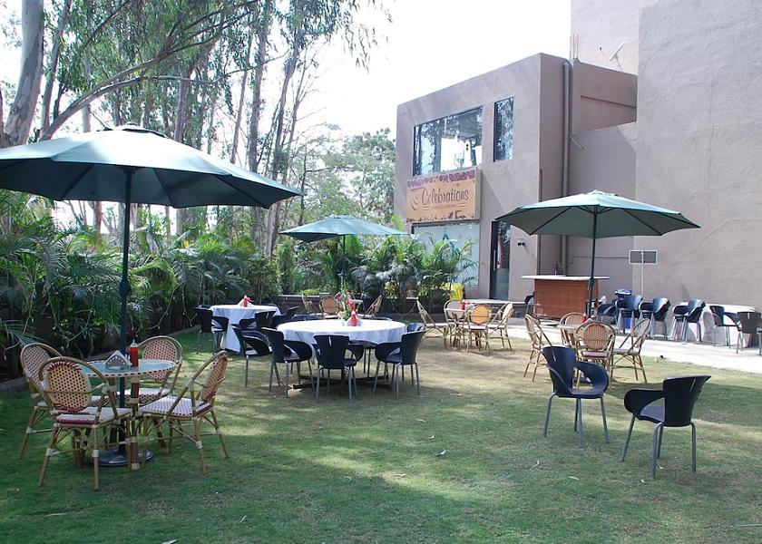 Maharashtra Baramati Outdoor Dining