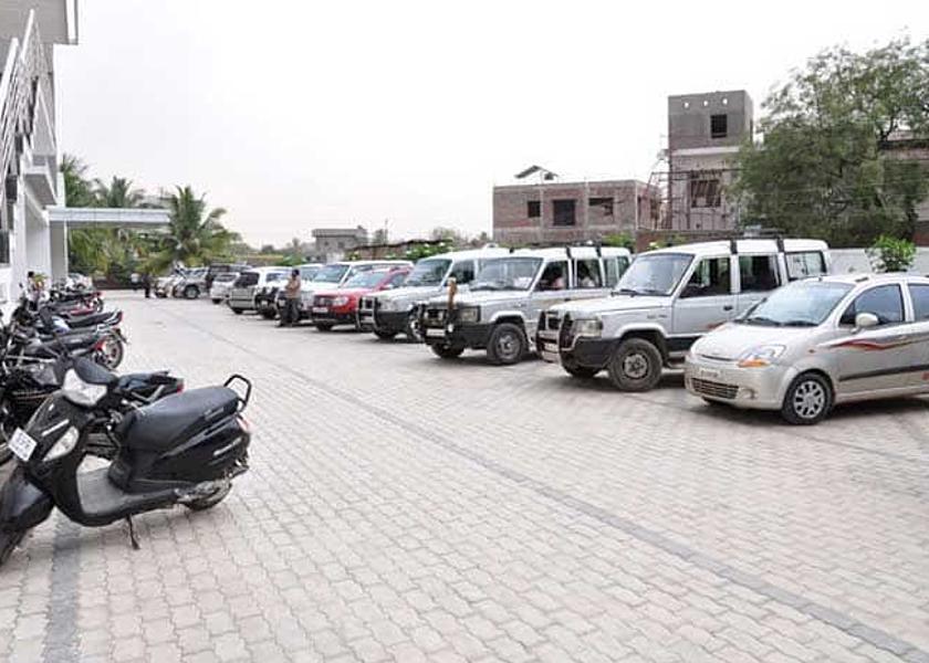Karnataka Ballari car parking