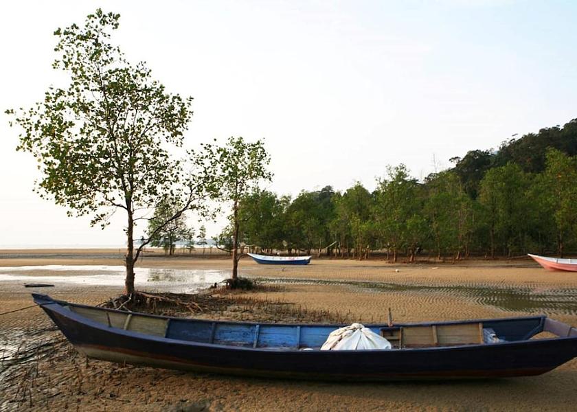 Sarawak Kuching Lake
