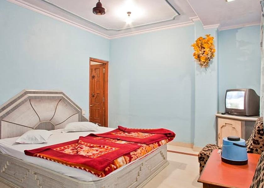 Madhya Pradesh Pachmarhi bedroom