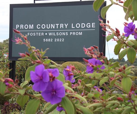 Prom Country Lodge Victoria Foster Facade