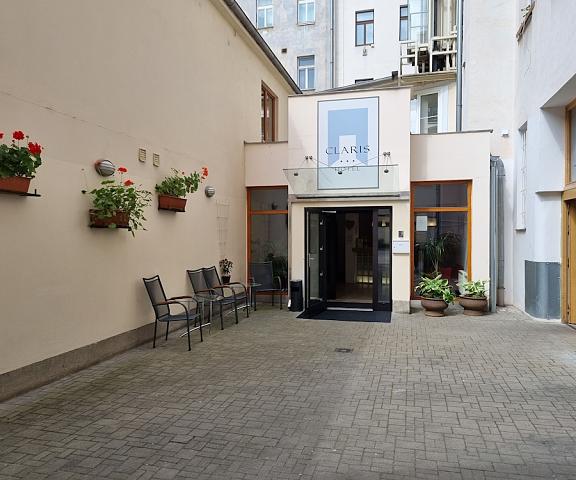 Hotel Claris Prague (region) Prague Entrance