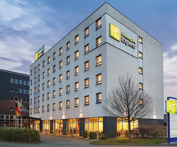 Holiday Inn Express Düsseldorf City North, an IHG Hotel North Rhine-Westphalia Dusseldorf Exterior Detail