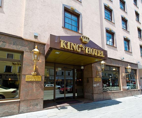 KING's HOTEL First Bavaria Munich Entrance