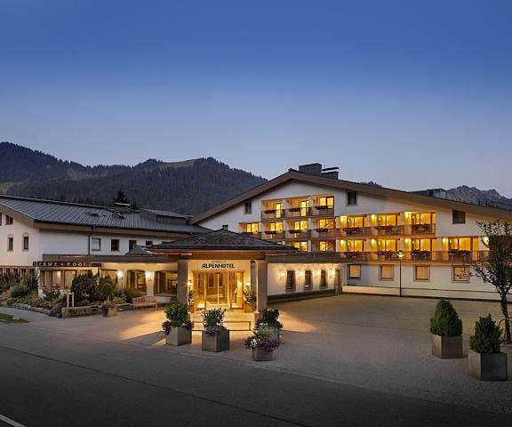 Arabella Alpenhotel am Spitzingsee, a Tribute Portfolio Hotel Bavaria Schliersee Exterior Detail
