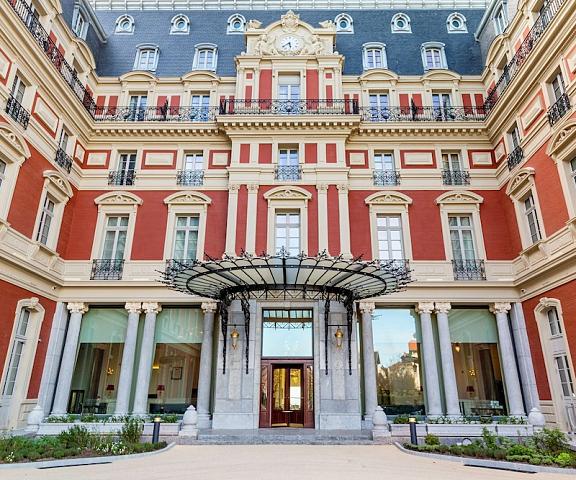 Hôtel du Palais Biarritz, in The Unbound Collection by Hyatt Nouvelle-Aquitaine Biarritz Exterior Detail