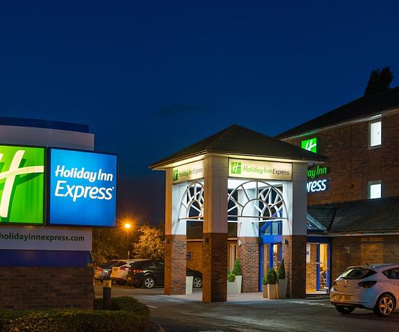 Holiday Inn Express Lichfield, an IHG Hotel England Lichfield Facade