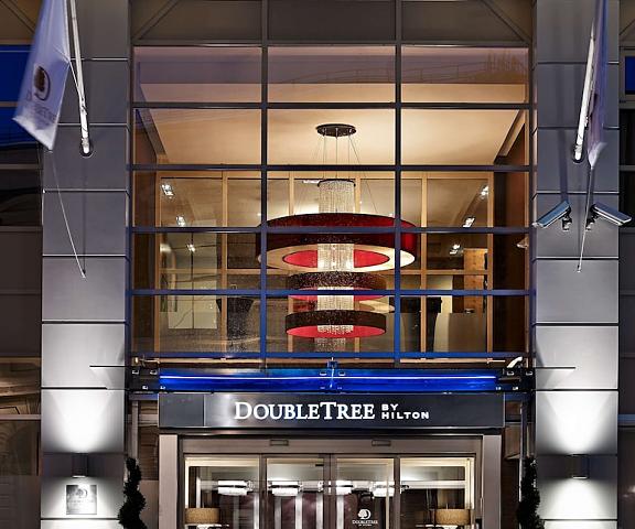 DoubleTree by Hilton London Victoria England London Exterior Detail
