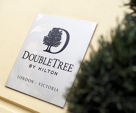 DoubleTree by Hilton London Victoria England London Room