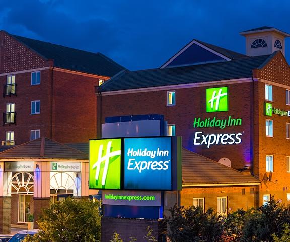 Holiday Inn Express Newcastle Gateshead England Newcastle-upon-Tyne Facade