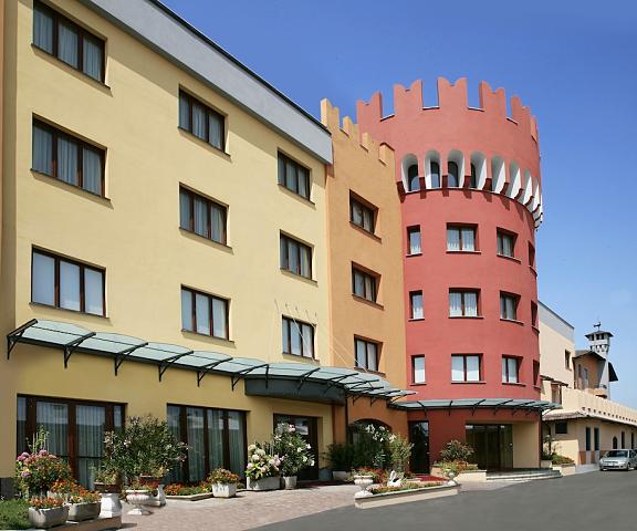 Hotel Il Castelletto Lombardy Casarile Facade