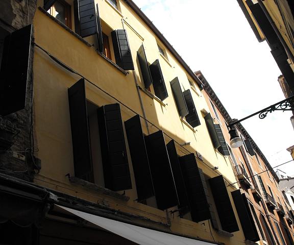 Hotel Montecarlo Veneto Venice Facade