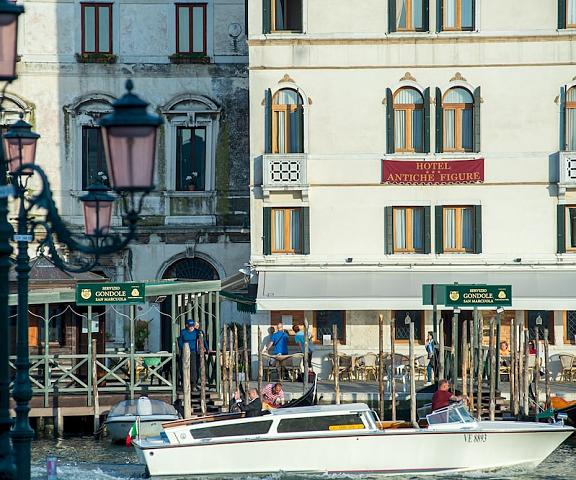 Hotel Antiche Figure Veneto Venice Facade