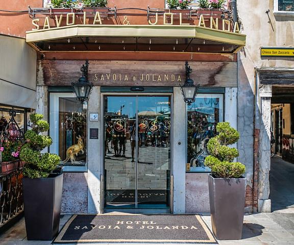 Hotel Savoia & Jolanda Veneto Venice Entrance