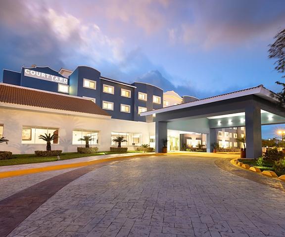 Courtyard By Marriott Cancun Airport Quintana Roo Cancun Exterior Detail