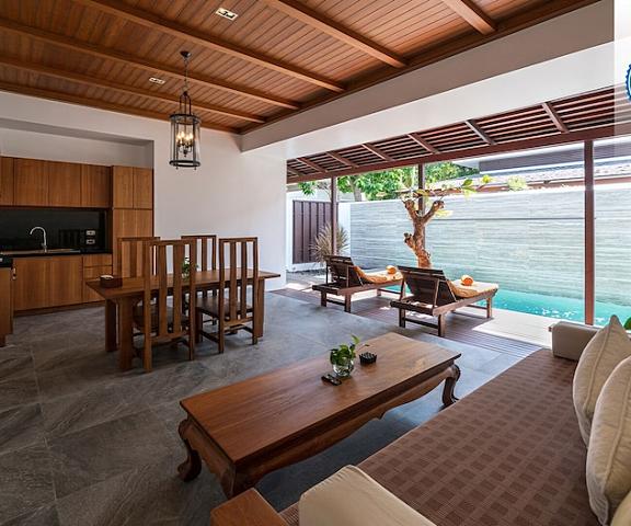 Malisa Villa Suites Phuket Karon Exterior Detail
