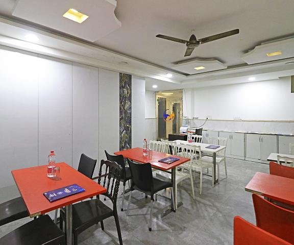 Hotel Yadgar Gujarat Surat Food & Dining