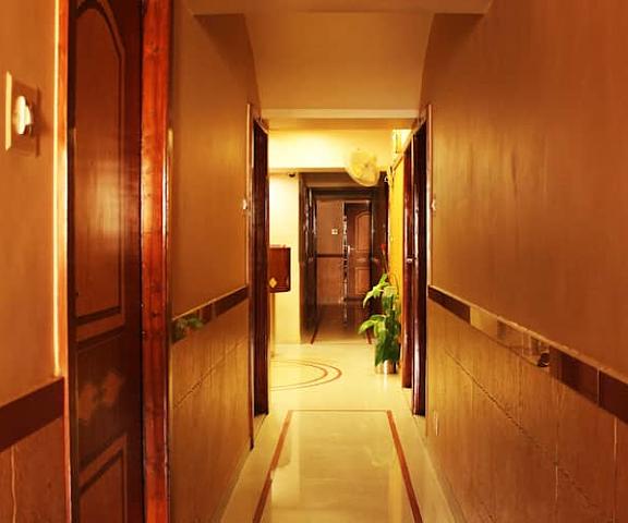 Hotel Sargam Palace Gujarat Ahmedabad corridor