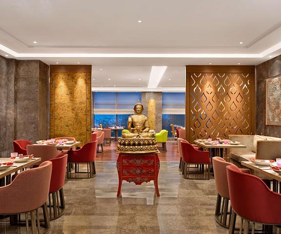 The Leela Ambience Convention Hotel Delhi Delhi New Delhi Restaurant