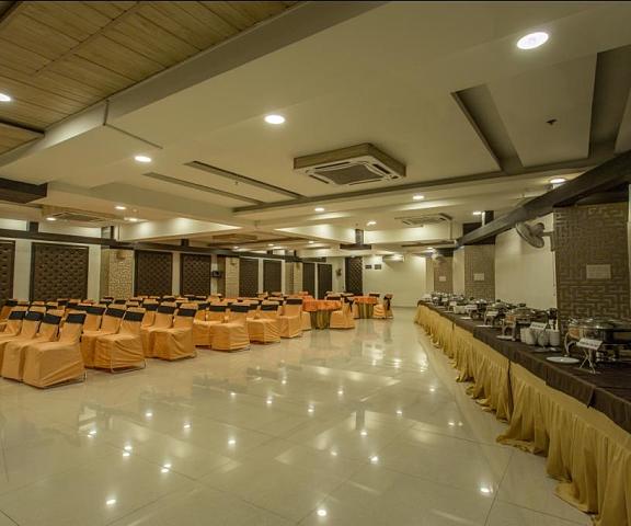 Hotel Park Horizon Rajasthan Kota Food & Dining